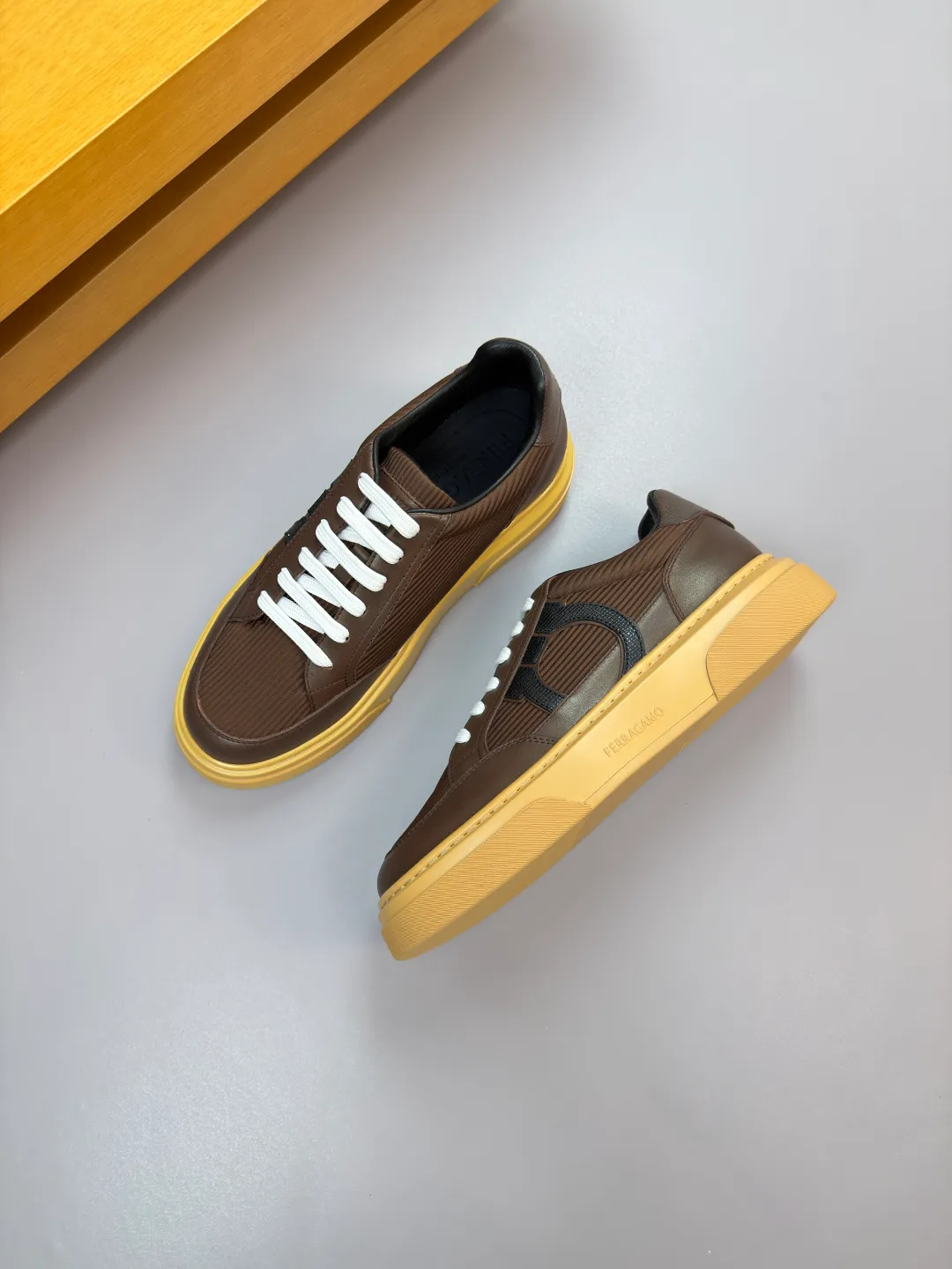 Men's men's shoes 💰420 [New style] 🏃‍♂️🏃‍♂️[ Ferragamo] Ferragamo - High-end quality original order·Casual sports shoes - Upper: 🔝Nappa calfskin, suede calfskin, shoe body. Sewing brand totem, tongue air pressure brand logo - Inner: water-dyed cowhide - Outsole: ultra-light TPU foam rubber; molded outsole -Ultra-high quality control and fine workmanship: outstanding (high-end, extravagance, grade) -Size: 38-45 (46, can be customized)